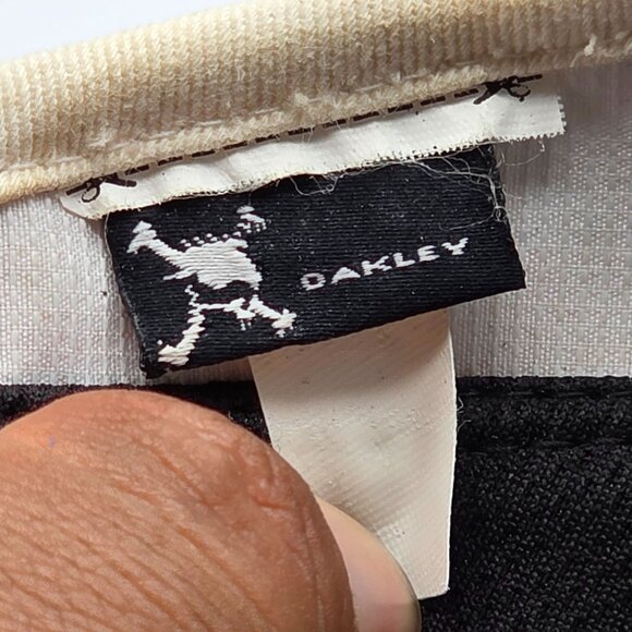 Oakley Sun Visor Golf Hat Hydrolix White Black Adjustable Mens Strapback - Picture 7 of 8